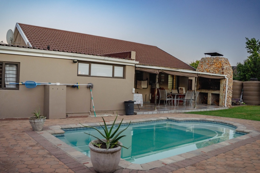 3 Bedroom Property for Sale in Bos En Dal Western Cape